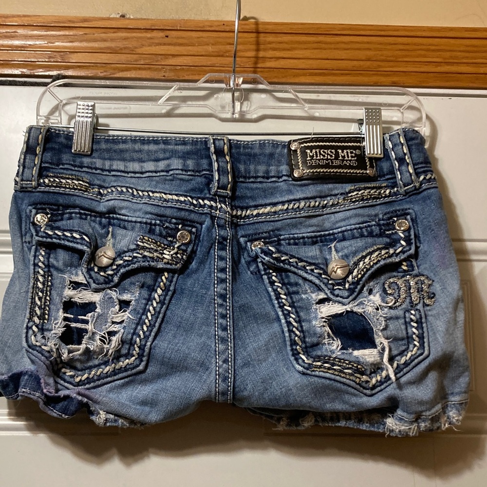Miss Me Blue Distressed Jean Shorts‎ 27